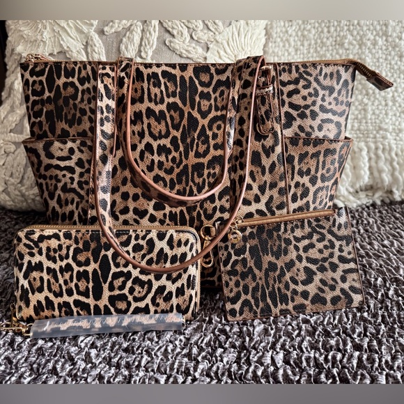 NWOT Leopard Print Tote Bag Set - Picture 2 of 9